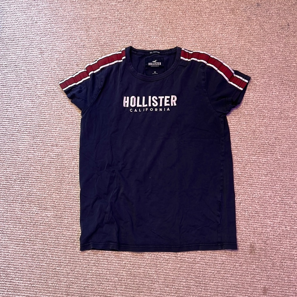 Hollister t shirt